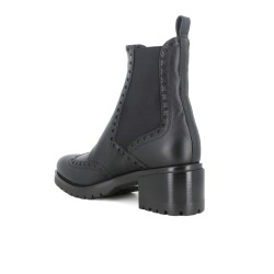 Boots Ella New