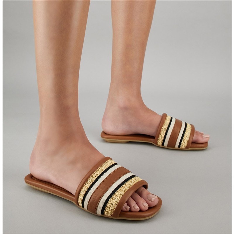 hogan sandales Mules H685 Détails : Mules -Semelles: Gomme -Talons:...