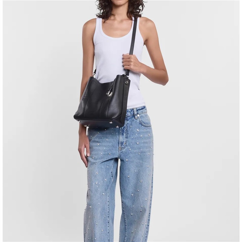 hogan sacs à main Sac Hobo Piccol Détails : Bandoulière -Matières: ... hogan sacs à main Sac Hobo Piccol Détails : Bandoulière -Matières: ...