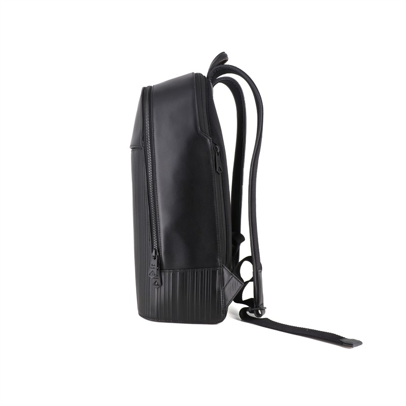 paul smith sacs à dos Sac à dos 7586 Matières: Cuir -Couleurs: Noi paul smith sacs à dos Sac à dos 7586 Matières: Cuir -Couleurs: Noi