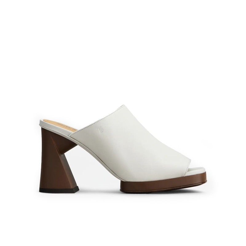 tod's sandales Mules Sabot T8 Détails : Mules -Semelles: Cuir -Talo...