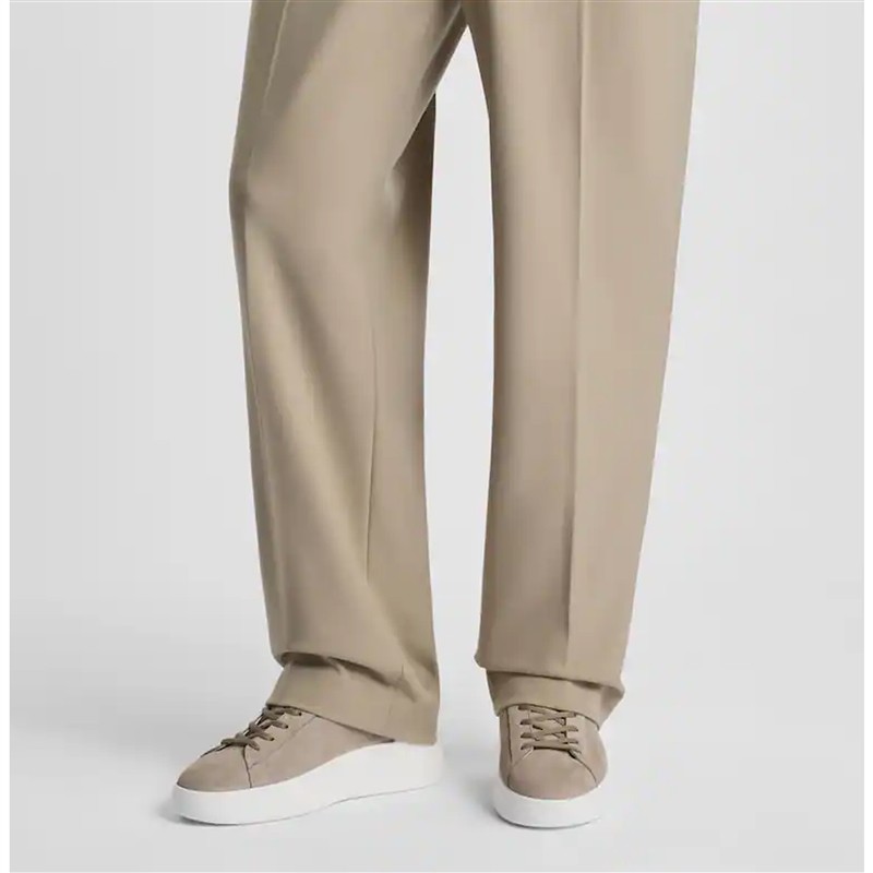 Sneakers H580