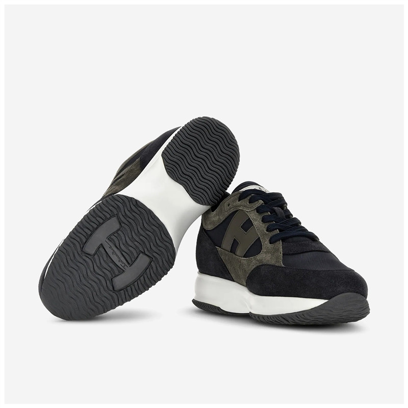 Sneakers Interactive