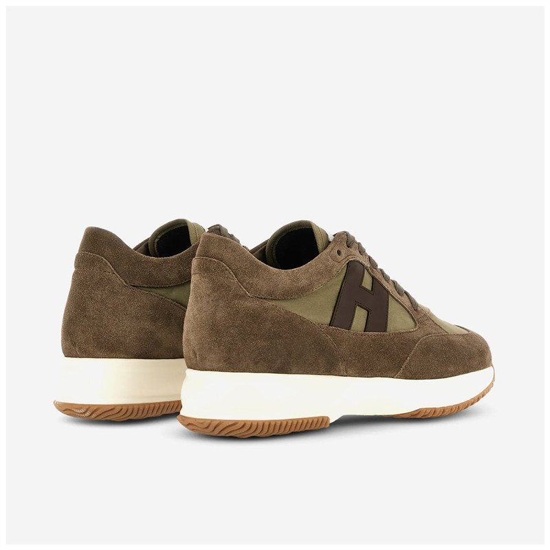 Sneakers Interactive
