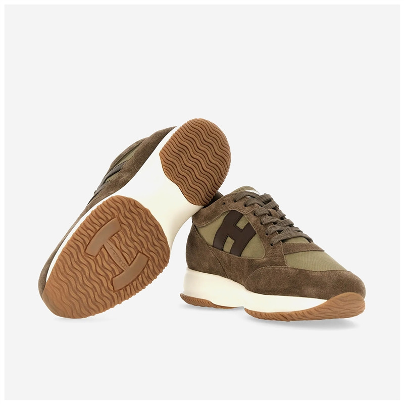 Sneakers Interactive
