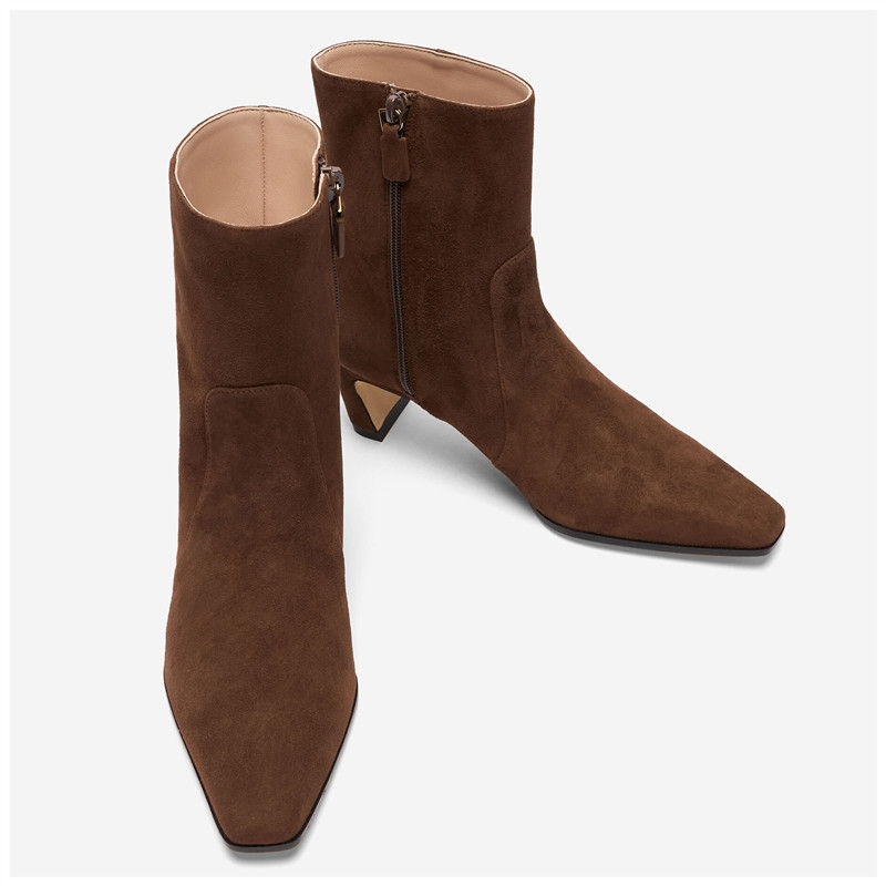 Boots Stassi