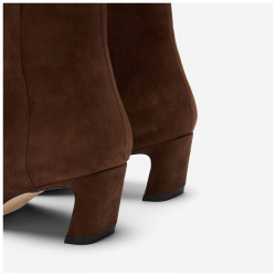 Boots Stassi