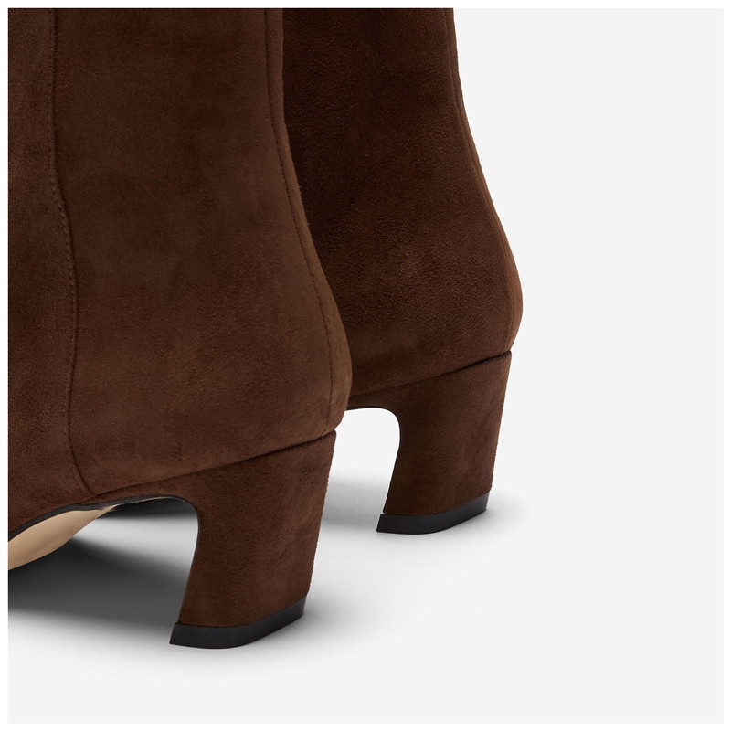Boots Stassi