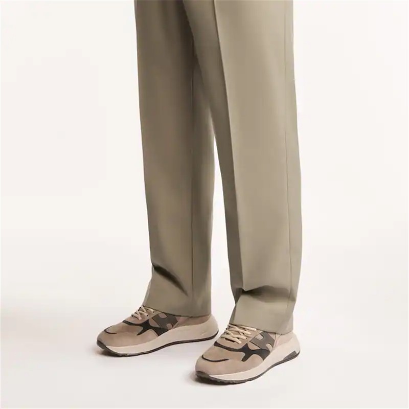 hogan sneakers Sneakers Hyperlight Détails : Oversize -Semelles: Go... hogan sneakers Sneakers Hyperlight Détails : Oversize -Semelles: Go...