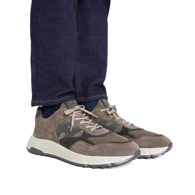 hogan sneakers Sneakers Hyperlight Détails : Oversize -Semelles: Go... hogan sneakers Sneakers Hyperlight Détails : Oversize -Semelles: Go...