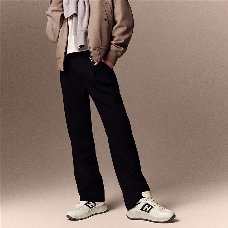 hogan sneakers Sneakers Hyperlight Détails : Oversize -Semelles: Go... hogan sneakers Sneakers Hyperlight Détails : Oversize -Semelles: Go...