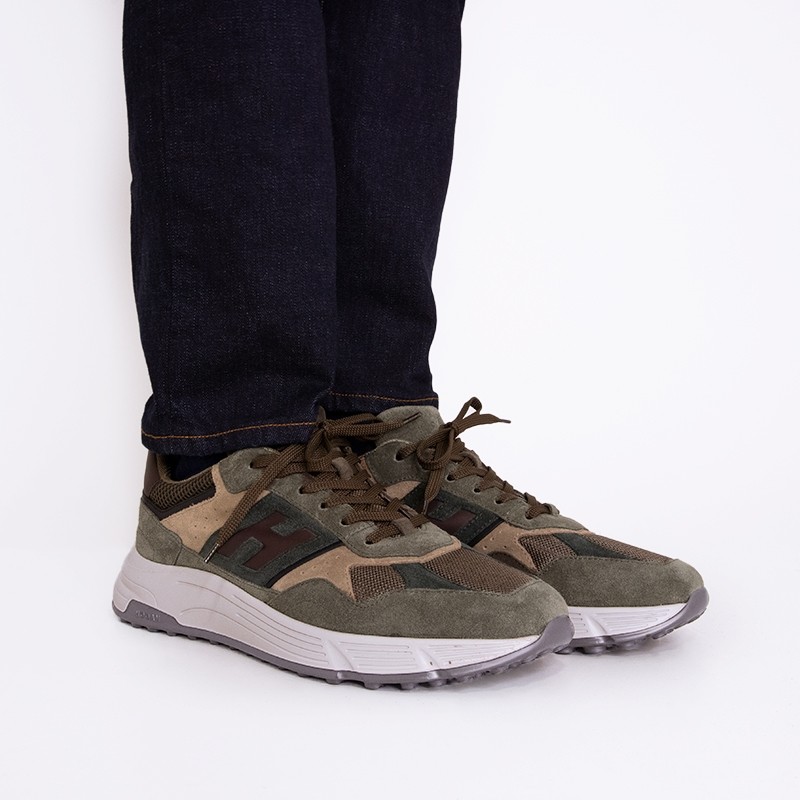 hogan sneakers Sneakers Hyperlight Détails : Oversize -Semelles: Go... hogan sneakers Sneakers Hyperlight Détails : Oversize -Semelles: Go...