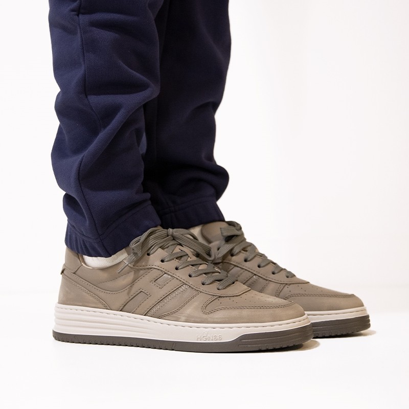 Sneakers H630