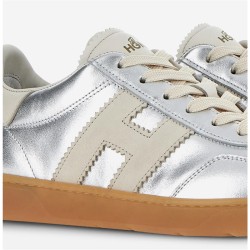 Sneakers H647