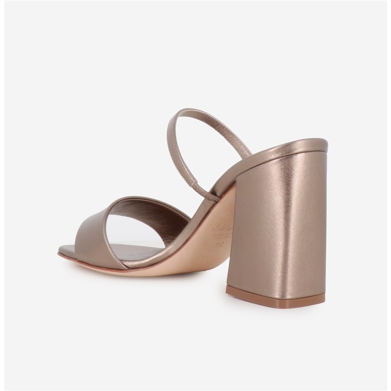 3 juin sandales sandales cika t90 Détails : Mules -Semelles: Cuir -...