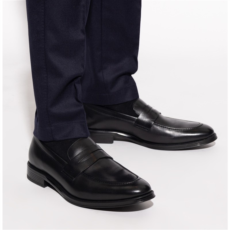 mocassins pierce