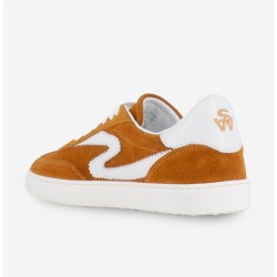 Sneakers Runaround