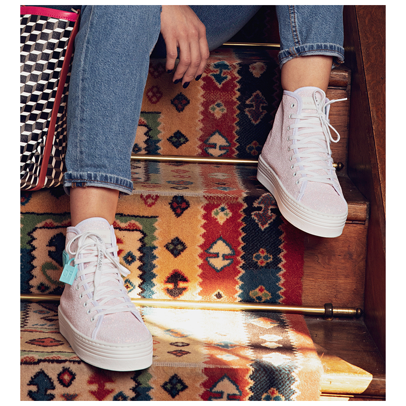 chiara ferragni sneakers Converse Détails : Bijoux -Détails : Acces... chiara ferragni sneakers Converse Détails : Bijoux -Détails : Acces...