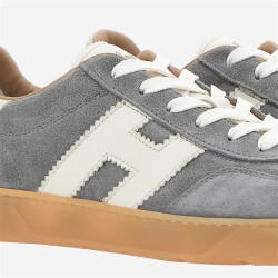 Sneakers H647