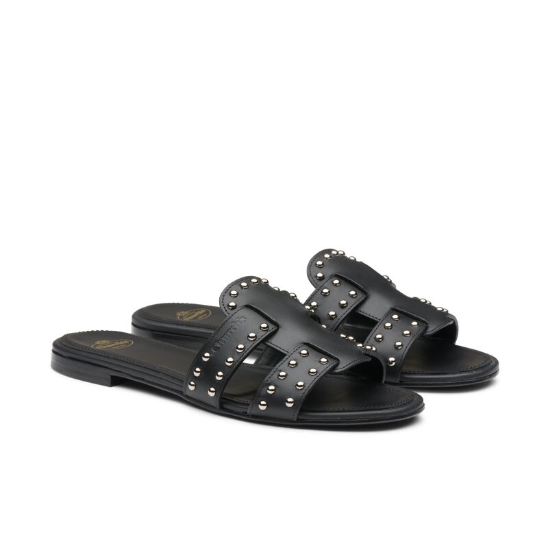 church's sandales Mules Dee Dee Détails : Cloutées -Détails : Mules...