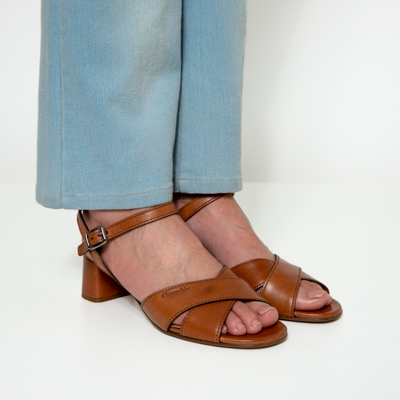 church's sandales Sandales Dolly Semelles: Cuir à patin de gomme -T...