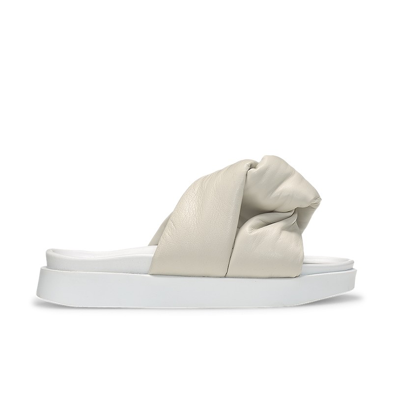 inuikii sandales Mules Détails : Mules -Semelles: Gomme -Matières: ...