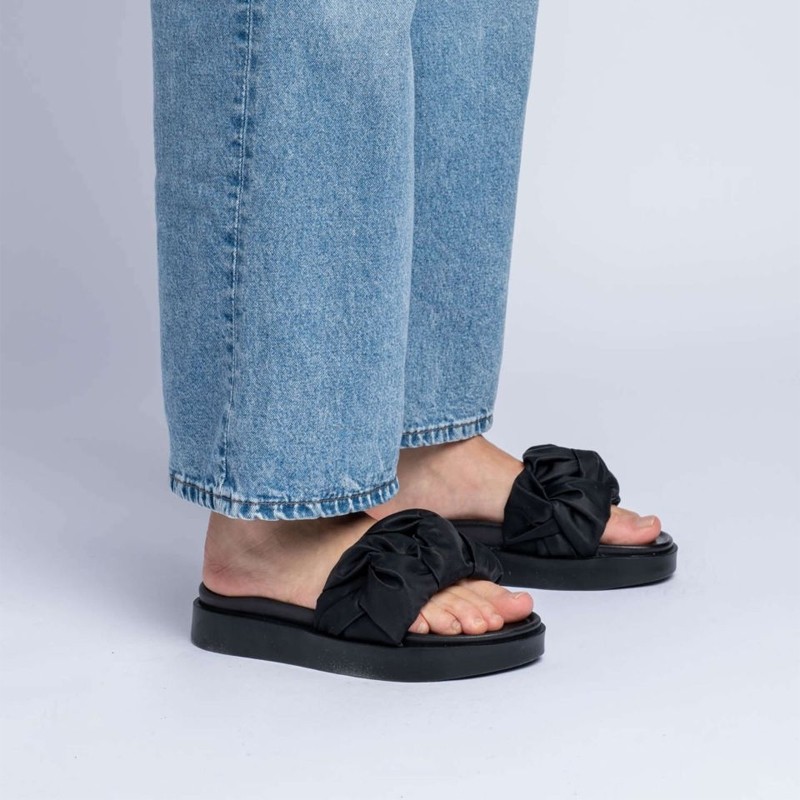 inuikii sandales Mules Détails : Mules -Semelles: Gomm
