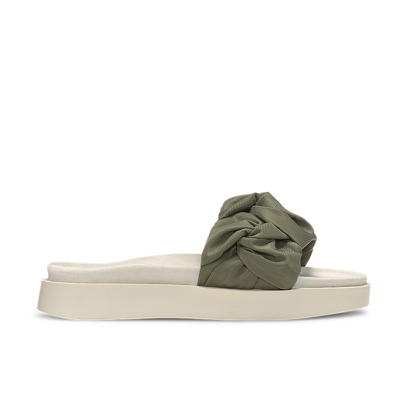 inuikii sandales Mules Détails : Mules -Semelles: Gomme -Matières: ...