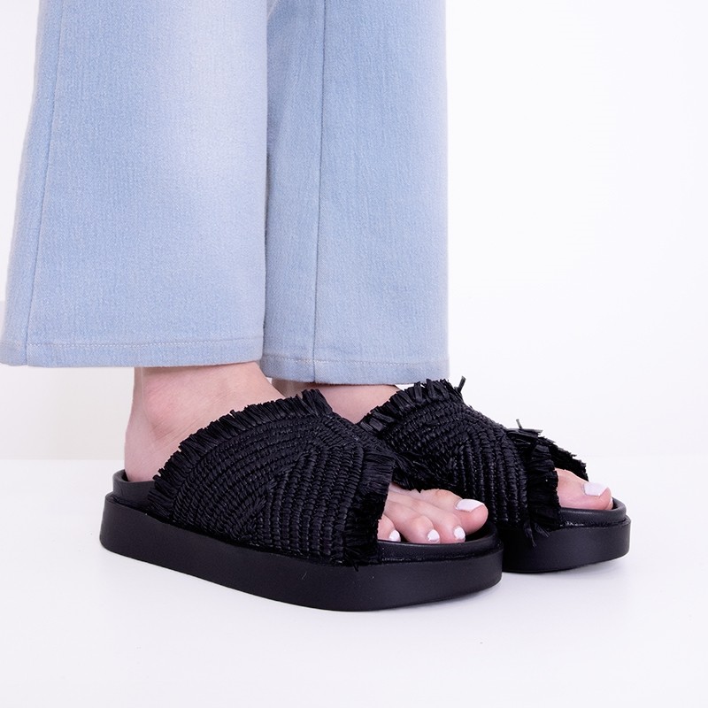 inuikii sandales Mules Détails : Mules -Semelles: Gomme -Matières: ...