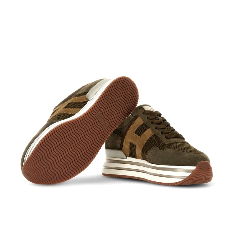 hogan sneakers Sneakers H222 Détails : Oversize -Semelles: Gomme -S... hogan sneakers Sneakers H222 Détails : Oversize -Semelles: Gomme -S...