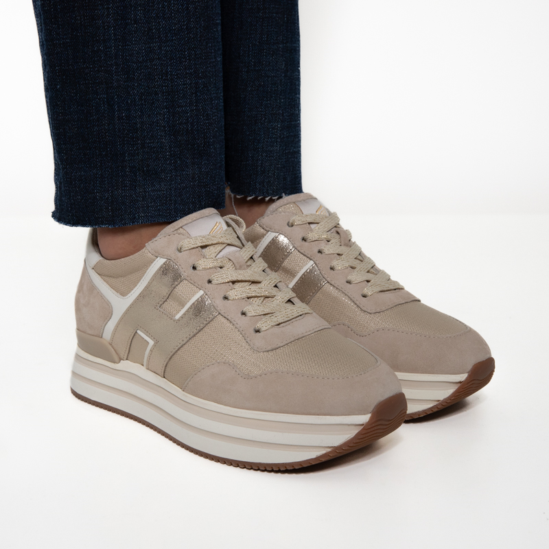 hogan sneakers Sneakers H222 Détails : Oversize -Semelles: Gomme -M... hogan sneakers Sneakers H222 Détails : Oversize -Semelles: Gomme -M...