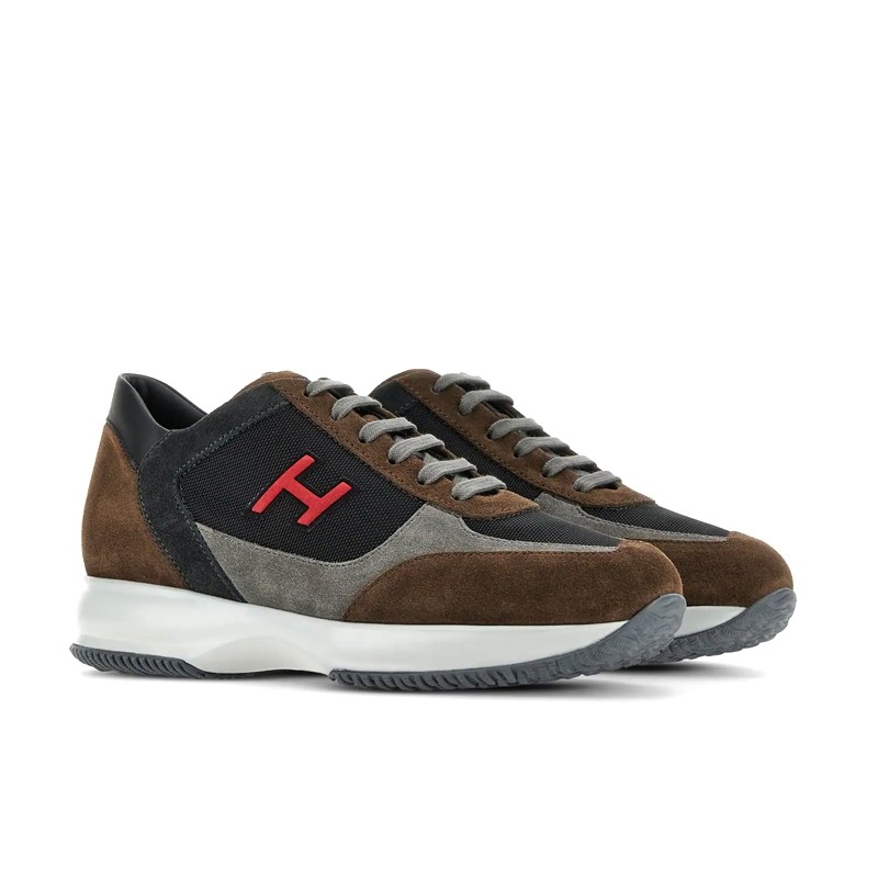 Sneakers Interactive