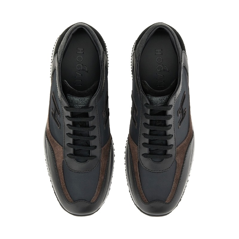 Sneakers Interactive Sneakers Interactive
