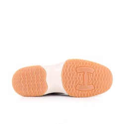 Sneakers Interactive