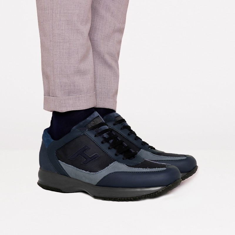 Sneakers Interactive