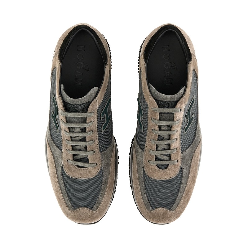 Sneakers Interactive
