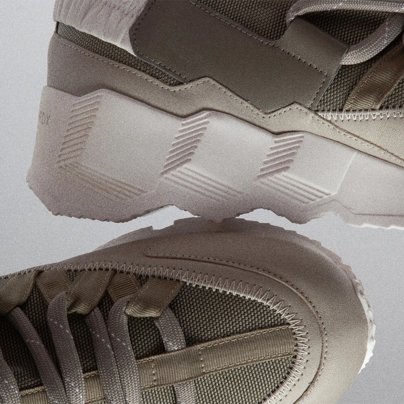 pierre hardy sneakers Sneakers Trek Comet Détails : Oversize -Semel... pierre hardy sneakers Sneakers Trek Comet Détails : Oversize -Semel...
