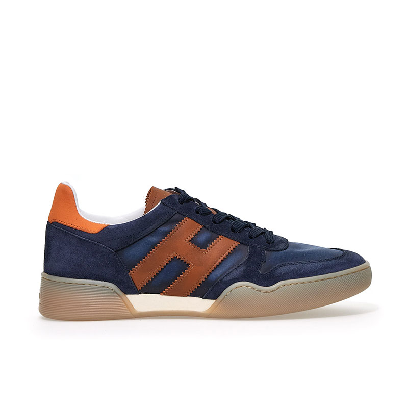 hogan sneakers Sneakers H357 Détails : Basses -Semelles: Gomme -Mat... hogan sneakers Sneakers H357 Détails : Basses -Semelles: Gomme -Mat...