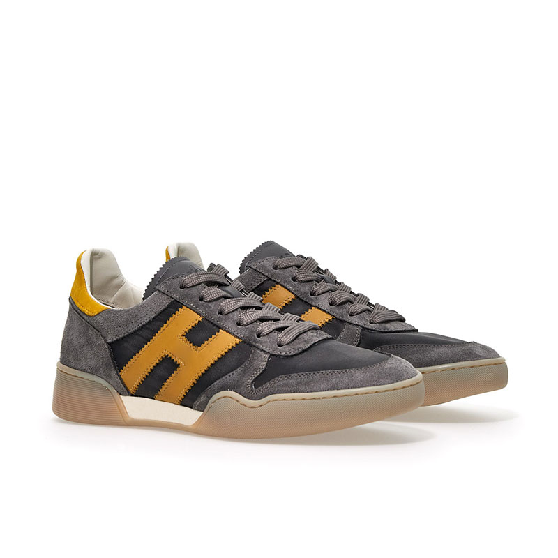 hogan sneakers Sneakers H357 Détails : Basses -Semelles: Gomme -Mat... hogan sneakers Sneakers H357 Détails : Basses -Semelles: Gomme -Mat...