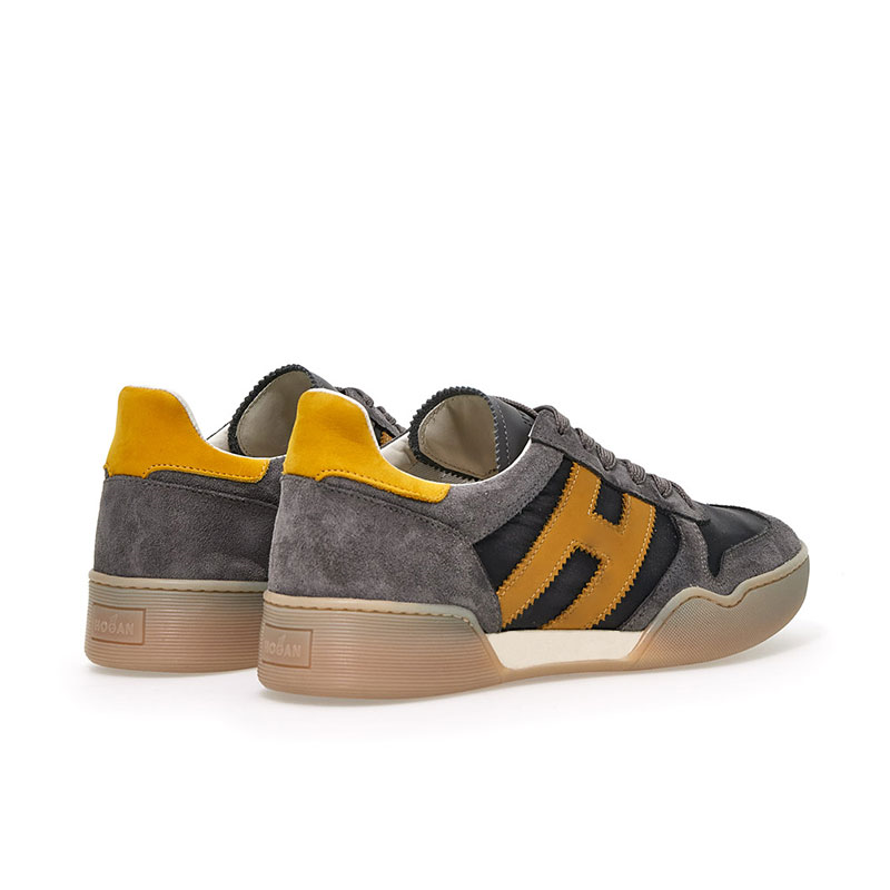 hogan sneakers Sneakers H357 Détails : Basses -Semelles: Gomme -Mat... hogan sneakers Sneakers H357 Détails : Basses -Semelles: Gomme -Mat...