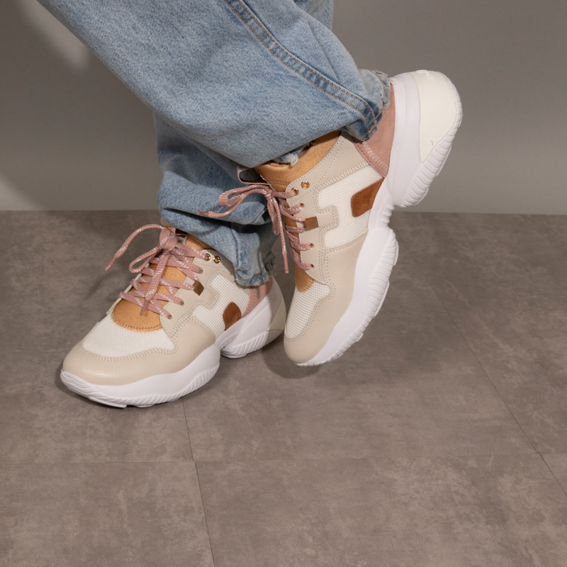hogan sneakers Sneakers Interaction Détails : Basses -Détails : Ove... hogan sneakers Sneakers Interaction Détails : Basses -Détails : Ove...