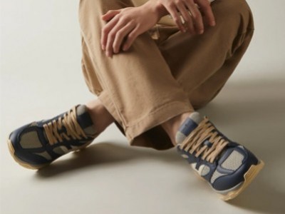 Comment porter des baskets Hogan Homme?